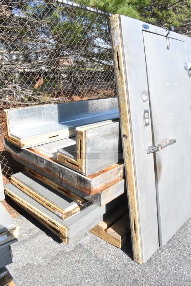 6'x4' Norlake SELF CONTAINED Walk In Cooler Box w/ Copeland RS43C2E-IAA-101 115 Volt, 1 Phase Compressor and Norlake CPB050DC-A 115 Volt, 1 Phase Condenser. Information Provided By The Consignor But Not Verified By PCI Auctions. Picture of the Unit Before Removal Is Included In the Listing. - Image 7 of 13