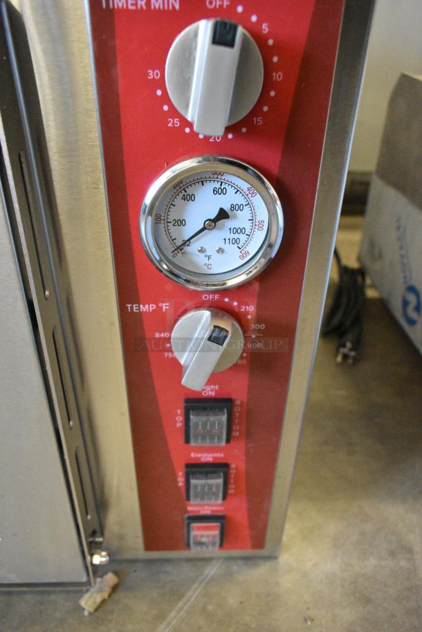 BRAND NEW SCRATCH AND DENT! Avantco 177DPO18DS Stainless Steel Double Deck Countertop Pizza/Bakery Oven. 240 Volts 1 Phase. - Image 4 of 8