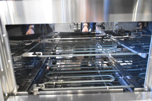 BRAND NEW SCRATCH AND DENT! Avantco 177DPO18DS Stainless Steel Double Deck Countertop Pizza/Bakery Oven. 240 Volts 1 Phase. - Image 6 of 8