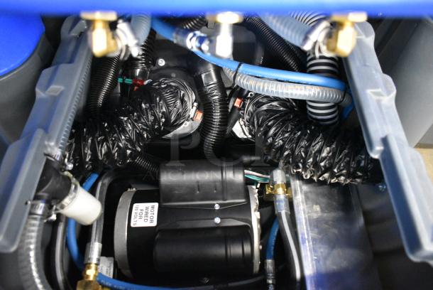 BRAND NEW SCRATCH AND DENT! Lavex 3-500 500 PSI Dual 3 Stage Vacuum Motor Heated Water Carpet Extractor. Tested and Working! - Image 10 of 10