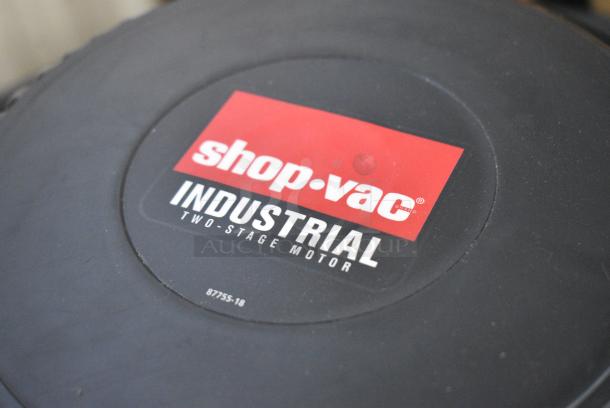 BRAND NEW SCRATCH AND DENT! Shop-Vac 9700506 55 Gallon 3.0 Peak HP Two-Stage Wet / Dry Drum Vacuum with Tool Kit 1729700506. Tested and Working! - Image 4 of 10