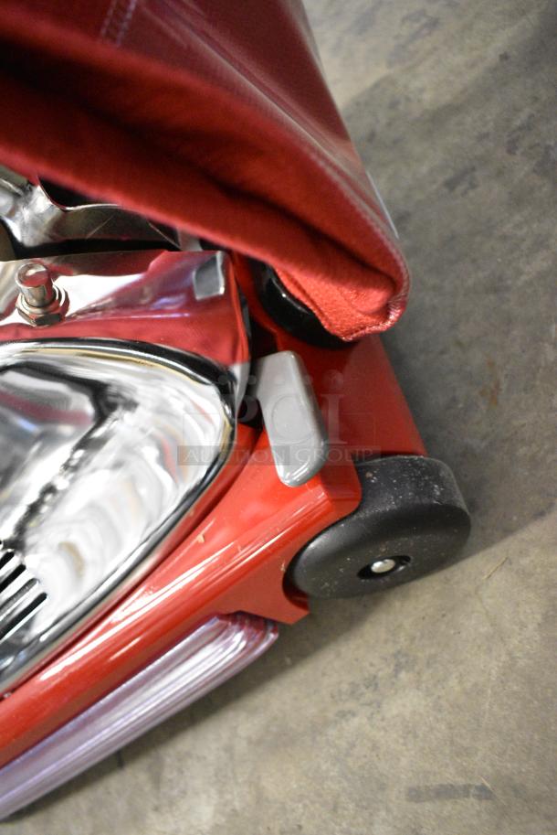 BRAND NEW SCRATCH AND DENT! Sanitaire Heavy Duty Commercial Upright Vacuum Cleaner. Tested and Working! - Image 9 of 11