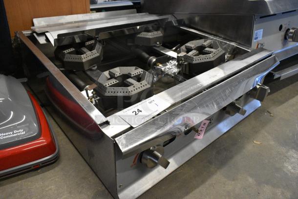 BRAND NEW SCRATCH AND DENT! Cooking Performance Group R-CPG-24-NL 4 Burner Natural Gas Countertop Range / Hot Plate. 88,000 BTU. Missing Grates. - Image 2 of 9