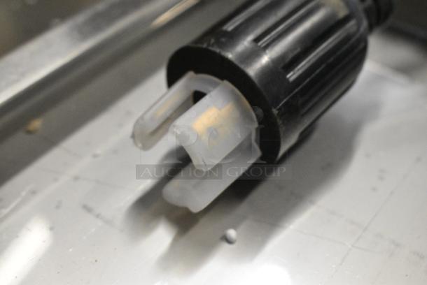 BRAND NEW SCRATCH AND DENT! 2024 ServIt 423EST4WS500 Stainless Steel Four Pan Sealed Well Electric Steam Table with Adjustable Undershelf. 120 Volts, 1 Phase. Cannot Test Due To Plug Style - Image 8 of 20