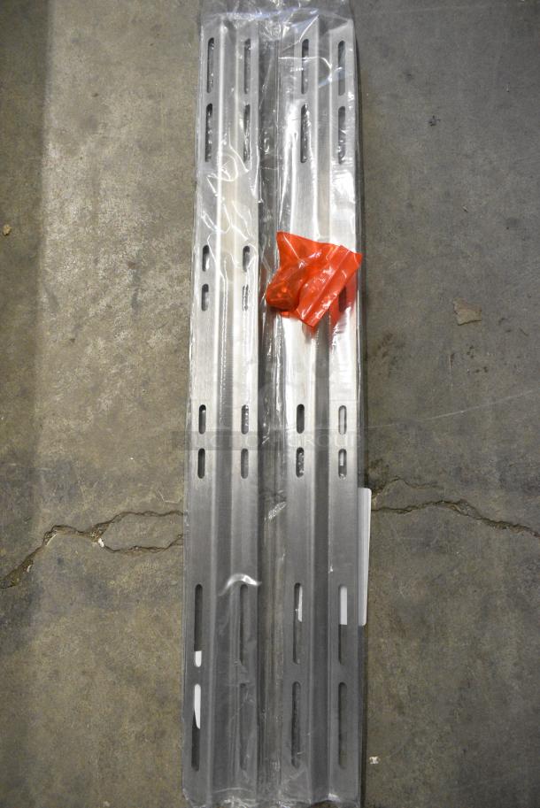 BRAND NEW SCRATCH AND DENT! Lot of 4 Regency 600ZBRKT36 36" Z-Bracket for 30" - 36" Wide Tables - 2/Set - Image 1 of 5
