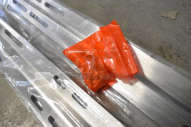 BRAND NEW SCRATCH AND DENT! Lot of 4 Regency 600ZBRKT36 36" Z-Bracket for 30" - 36" Wide Tables - 2/Set - Image 3 of 5