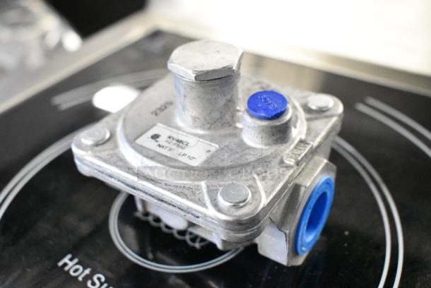 6 BRAND NEW SCRATCH AND DENT! Dormont RV48CL-32 1/2" Convertible Gas Regulator - 250,000 BTU Capacity. 6 Times Your Bid! - Image 3 of 7