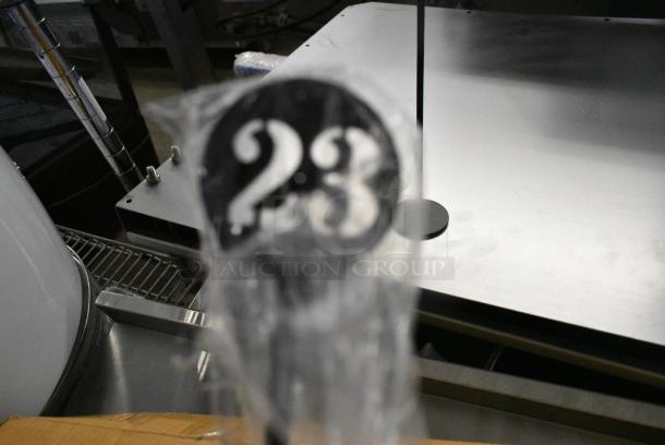 BRAND NEW SCRATCH AND DENT! American Metalcraft NSB30 Black Stamped-Out Number Table Stands - 21 to 30 - Image 6 of 14