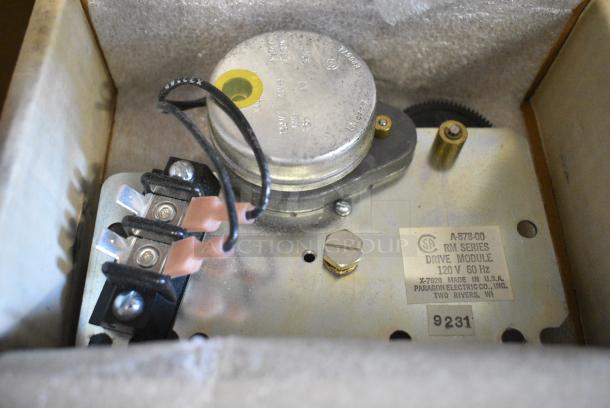 ALL ONE MONEY! Tier Lot of Approximately 33 BRAND NEW Various Items Including Catchall Filters, Fan Cycling, Drive Module, Defrost Control, Pressure Switch - Image 15 of 22