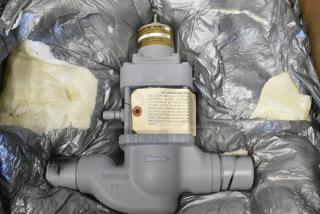 BRAND NEW SCRATCH AND DENT! Parker Flo-Con Pressure Regulator