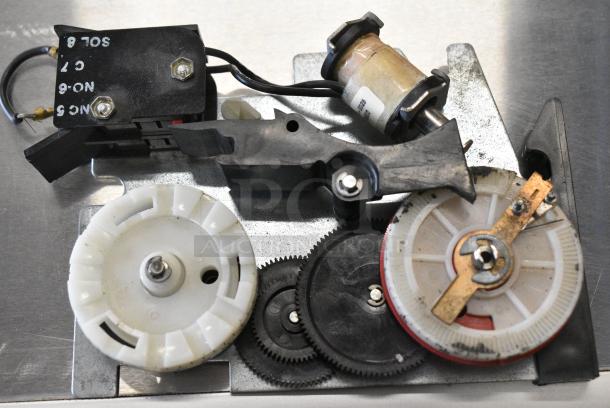 5 Various BRAND NEW Items Including Paragon A-877-20 Defrost Module. 5 Times Your Bid! - Image 3 of 10