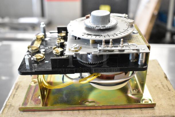 2 Various BRAND NEW Items Including 8143-20 Defrost Module. 2 Times Your Bid! - Image 3 of 11
