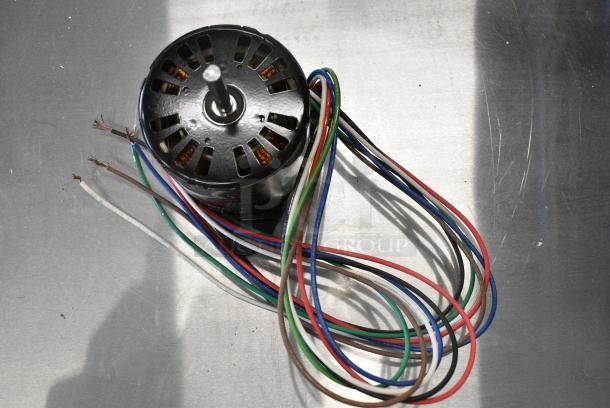 BRAND NEW Fasco D1158 Motor. 115/208-230 Volts, 1 Phase. - Image 4 of 4