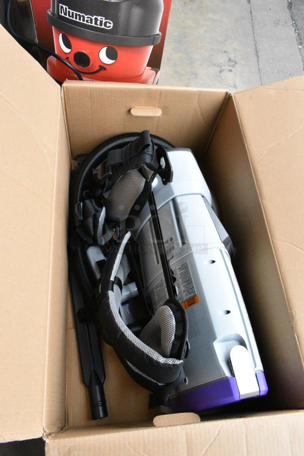 BRAND NEW SCRATCH AND DENT! ProTeam 107644 GoFree Flex Pro II 12 Ah 6 Qt. Cordless Backpack Vacuum with Xover Multi-Surface Telescoping Wand Tool Kit 196107644. Tested and Working! - Image 3 of 8