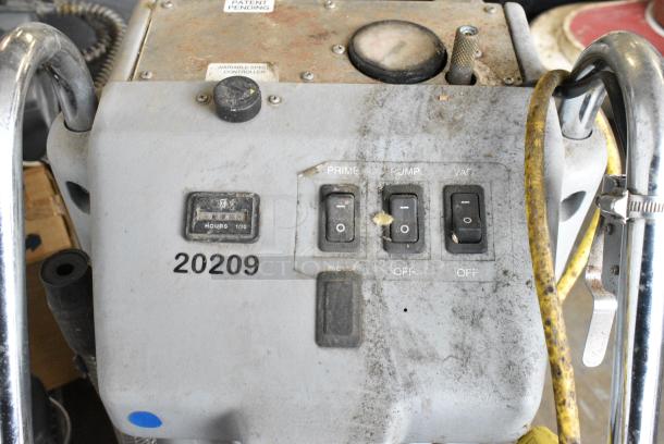 CFR Altra 400 SP Floor Cleaning Machine. 115 Volts, 1 Phase. Tested and Working! - Image 8 of 12