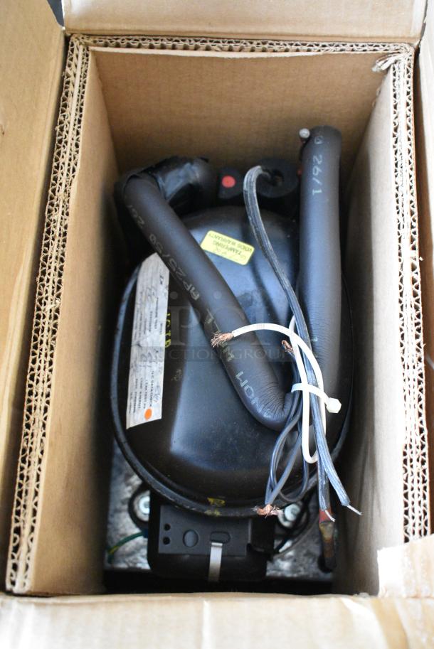 BRAND NEW! Baxter Mini-K Motor. 115 Volts, 1 Phase. - Image 1 of 3