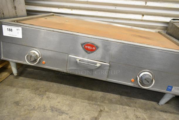Wells G-19 Stainless Steel Commercial Electric Powered Flat Top Griddle. 208 Volts, 3 Phase. - Image 4 of 6