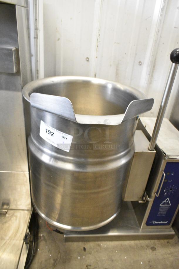 Cleveland KET-6-T Stainless Steel Commercial Electric Powered 6 Gallon Steam Tilting Kettle. 208/240 Volts. - Image 4 of 7