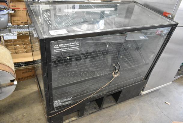 Metal Dry Bakery Display Case Merchandiser. - Image 2 of 8