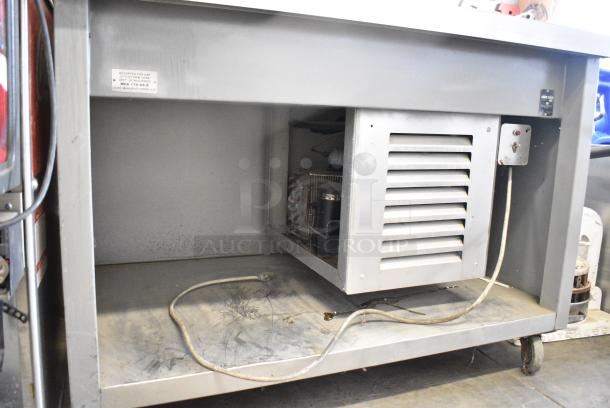 Duke TCM-48 Stainless Steel Commercial Steam Table. 115 Volts, 1 Phase. Tested and Powers On But Does Not Get Cold - Image 3 of 3