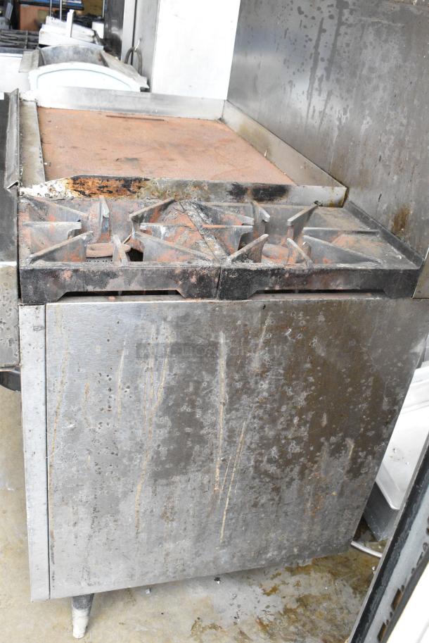 Southbend Stainless Steel Commercial Natural Gas Powered Flat Top Griddle w/ 2 Burner Range, 2 Ovens and Back Splash. - Image 7 of 7