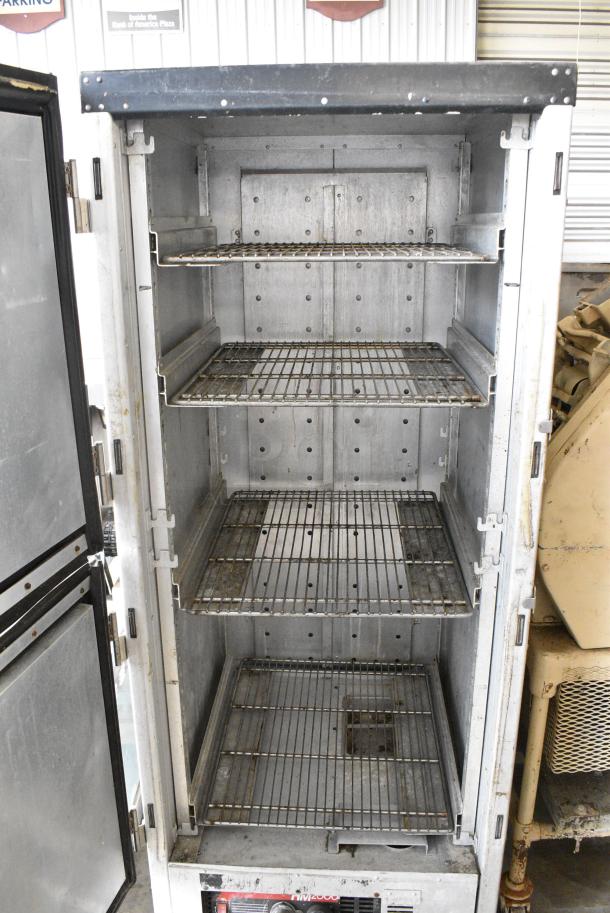 Metro C199-HM2000 Metal Commercial Heated Holding Cabinet on Commercial Casters. 120 Volts, 1 Phase. Tested and Working! - Image 3 of 6
