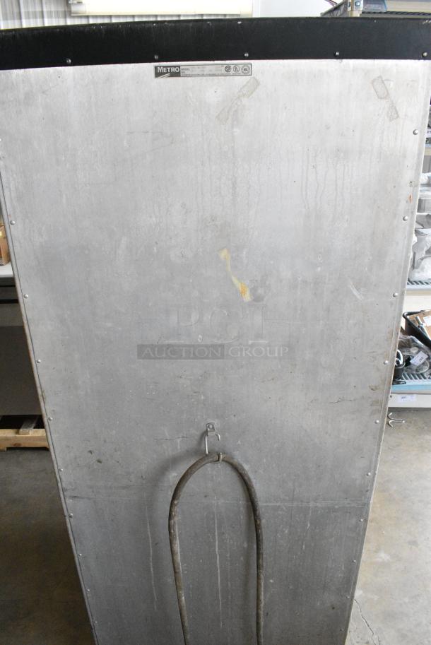 Metro C199-HM2000 Metal Commercial Heated Holding Cabinet on Commercial Casters. 120 Volts, 1 Phase. Tested and Working! - Image 4 of 6