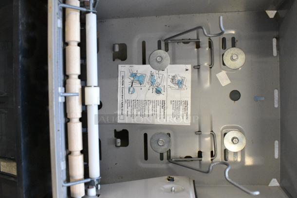 Poly Wall Mount Paper Towel Dispenser. - Image 3 of 4