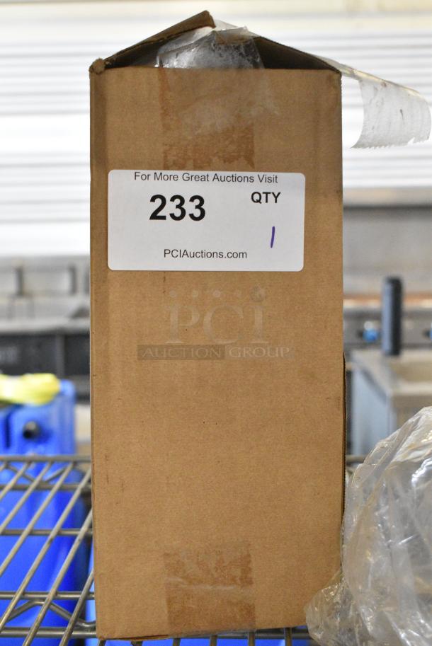IN ORIGINAL BOX! Ecolab® 92634278 DigiFoam Dispenser - Gray - Image 2 of 4