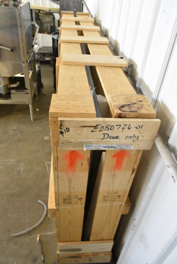 BRAND NEW IN CRATE! E080726-01 Door. - Image 2 of 3