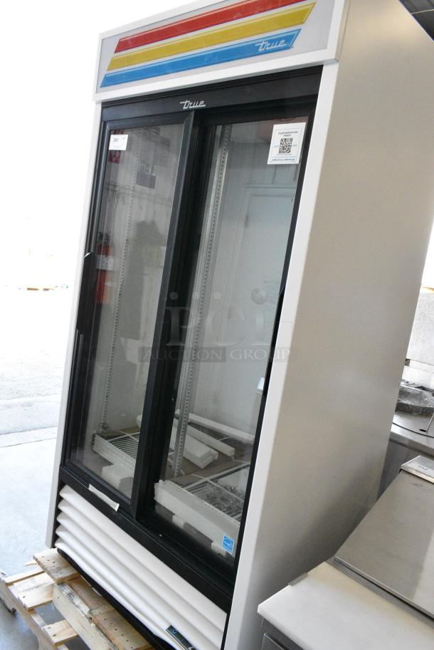 BRAND NEW SCRATCH AND DENT! 2025 True GDM-33-HC-LD Metal Commercial 2 Door Reach In Cooler Merchandiser w/ Poly Coated Racks. 115 Volts, 1 Phase. Tested and Powers On But Does Not Get Cold - Image 2 of 7