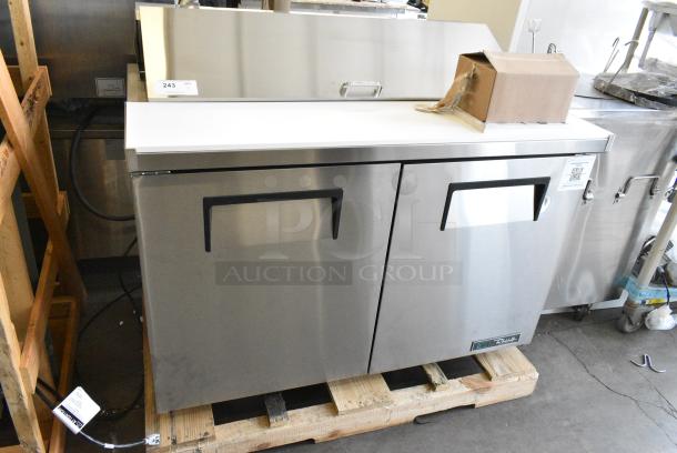 BRAND NEW SCRATCH AND DENT! 2025 True TSSU-48-12-HC Stainless Steel Commercial Sandwich Salad Prep Table Bain Marie Mega Top. 115 Volts, 1 Phase. Tested and Working! - Image 2 of 11