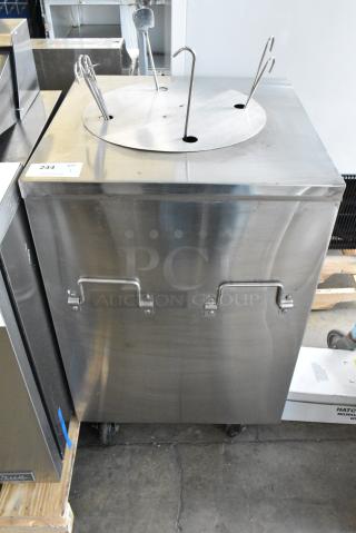 BRAND NEW SCRATCH AND DENT! Morni Stainless Steel Commercial Natural  Gas Powered Tandoori Tandoor Oven on Commercial Casters.