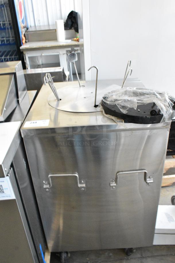 BRAND NEW SCRATCH AND DENT! Morni Stainless Steel Commercial Natural  Gas Powered Tandoori Tandoor Oven on Commercial Casters. - Image 2 of 11