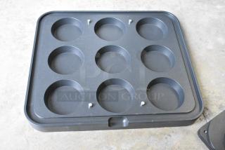 BRAND NEW SCRATCH AND DENT! 59APIASTRA41 Pavoni PIASTRA45 8 Compartment Round Insert Plate for Cookmatic - 3 1/2" x 3/4" Cavities