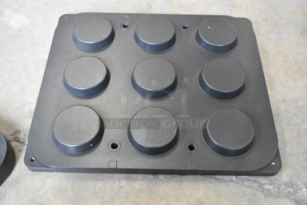 BRAND NEW SCRATCH AND DENT! 59APIASTRA41 Pavoni PIASTRA45 8 Compartment Round Insert Plate for Cookmatic - 3 1/2" x 3/4" Cavities - Image 2 of 6