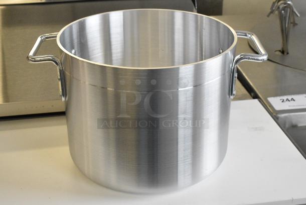 BRAND NEW SCRATCH AND DENT! Choice 471SP10QT 10 Qt. Standard Weight Aluminum Stock Pot - Image 4 of 8