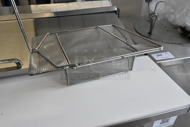 3 BRAND NEW SCRATCH AND DENT! Various Items Including Metal Baking Pan, Fry Basket. 3 Times Your Bid! - Image 4 of 8