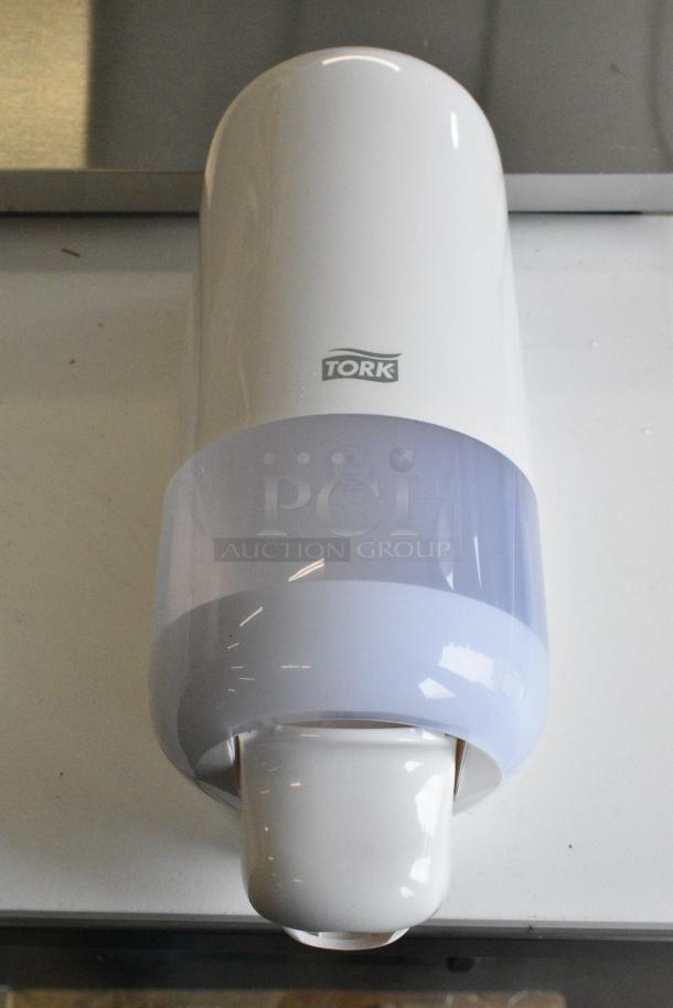 2 BRAND NEW SCRATCH AND DENT! Tork Wall Mount Soap Dispenser. 2 Times Your Bid! - Image 3 of 7