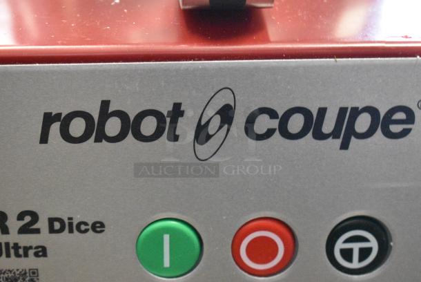 BRAND NEW SCRATCH AND DENT! Robot Coupe R 2 Dice Ultra Combination Food Processor with 3 Qt. / 3 Liter Stainless Steel Bowl, Continuous Feed. 120 Volts, 1 Phase. Tested and Working! - Image 5 of 12