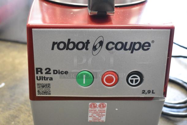 BRAND NEW SCRATCH AND DENT! Robot Coupe R 2 Dice Ultra Combination Food Processor with 3 Qt. / 3 Liter Stainless Steel Bowl, Continuous Feed. 120 Volts, 1 Phase. Tested and Working! - Image 6 of 12