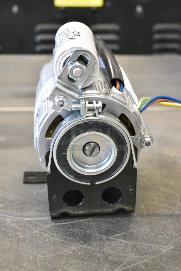 BRAND NEW SCRATCH AND DENT! Estella Caffe 236PCEM17 Water Pump Engine for ECEM1C - 115V 236PCEM17 - Image 4 of 8