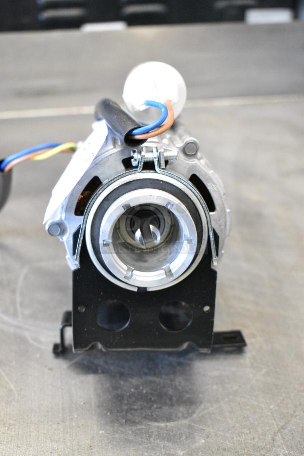 BRAND NEW SCRATCH AND DENT! Estella Caffe 236PCEM17 Water Pump Engine for ECEM1C - 115V 236PCEM17 - Image 6 of 8