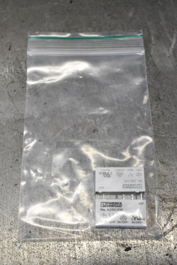 5 BRAND NEW SCRATCH AND DENT! Items Including Phoenix Contact SACC-SQ-M12FS-4CON-20/0,5. 5 Times Your Bid! - Image 7 of 10