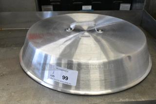 BRAND NEW SCRATCH AND DENT! Town 34922 22 3/8" Aluminum Wok Cover