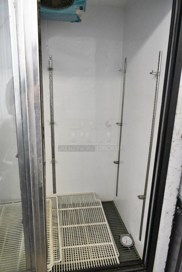 Leader Metal Commercial 2 Door Reach In Cooler Merchandiser. 115 Volts, 1 Phase. Tested and Working! - Image 5 of 6