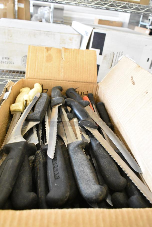 80 SHARPENED Stainless Steel Knives Including Serrated Bread Knife. 80 Times Your Bid! - Image 3 of 4