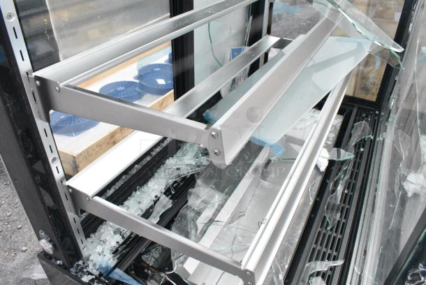 BRAND NEW SCRATCH AND DENT! Avantco 193BC48HCB 48" Curved Glass Black Refrigerated Bakery Display Case. See Pictures for Glass Damage. 110-120 Volts, 1 Phase. - Image 9 of 11