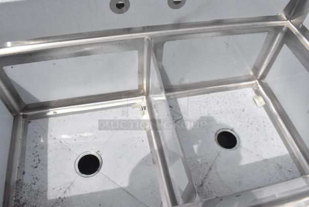 BRAND NEW SCRATCH AND DENT! Regency 600S3242424C Stainless Steel Commercial L Shaped 3 Bay Sink w/ Dual Drain Boards. Bays 24x24x14. Drain Boards 22x25. No Legs. - Image 4 of 7
