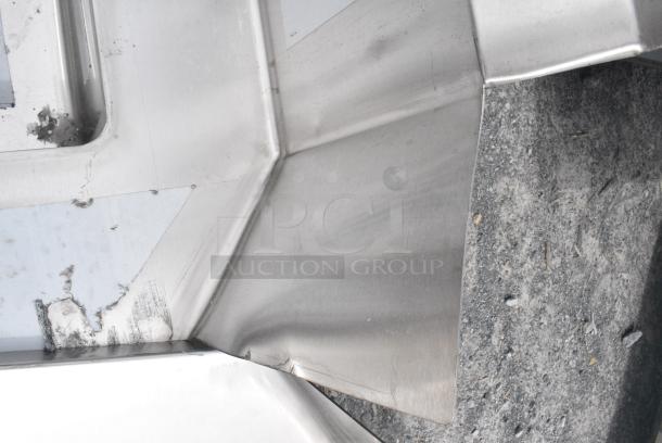 BRAND NEW SCRATCH AND DENT! Regency 600DDTL72L 6' 16-Gauge Stainless Steel Soiled L-Shape Dishtable - Left Landing - Image 4 of 7